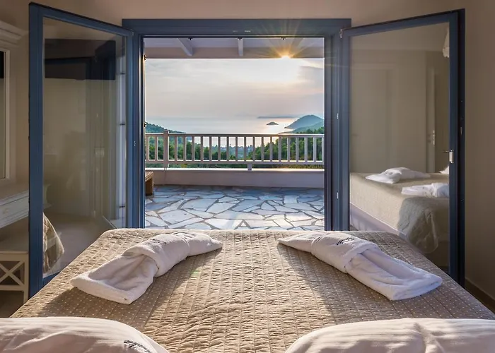 Idealia Panormos (Skopelos)